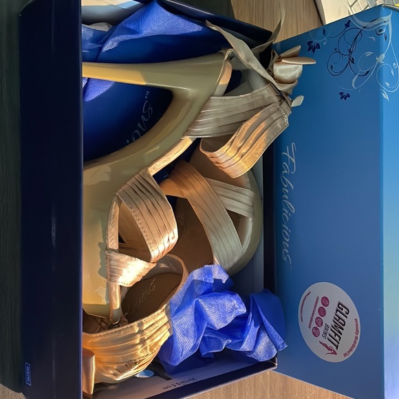 Fabulicious Nude Satin heels by Glamfit - Picture 4 of 5